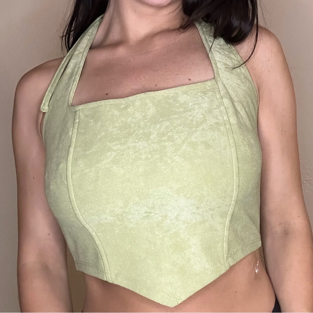 Green Halter Crop